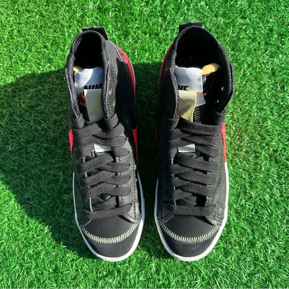 Nike Blazer Mid 77 Jumbo Black / Bright Crimson / Sail - Picture 4 of 8